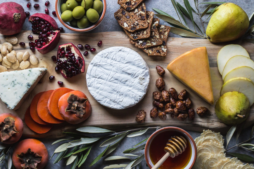 HOW TO BUILD A CHEESE BOARD - ful-filled